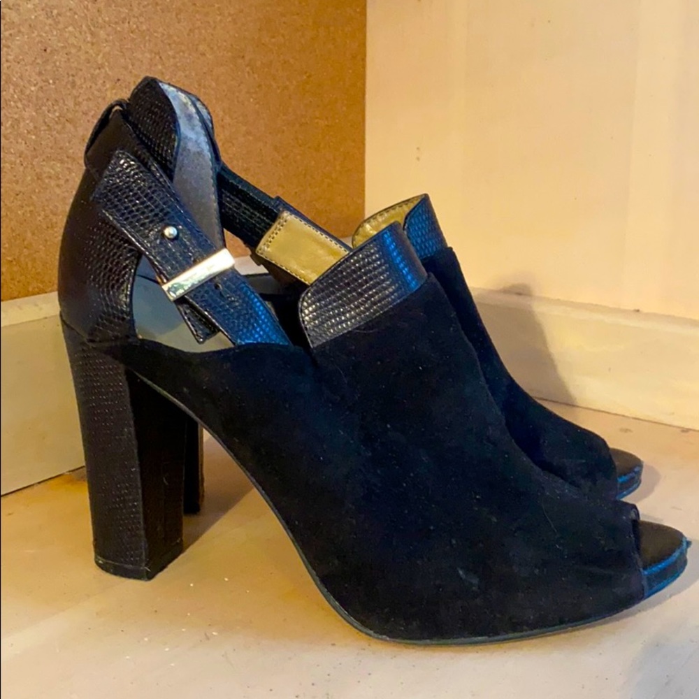 Ann Taylor Black Suede/Leather Booties 6.5